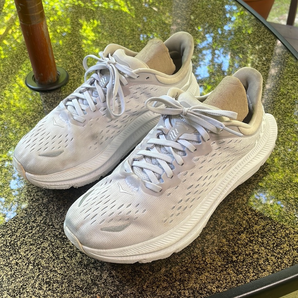 HOKA KAWANA RUNNING SHOE WOMENS SIZE 9B